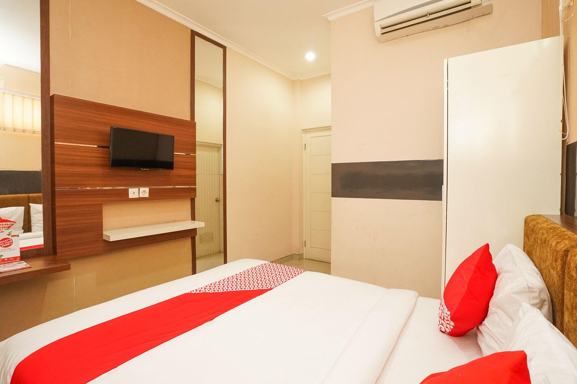 Oyo 450 Semampir Residence Surabaya Esterno foto