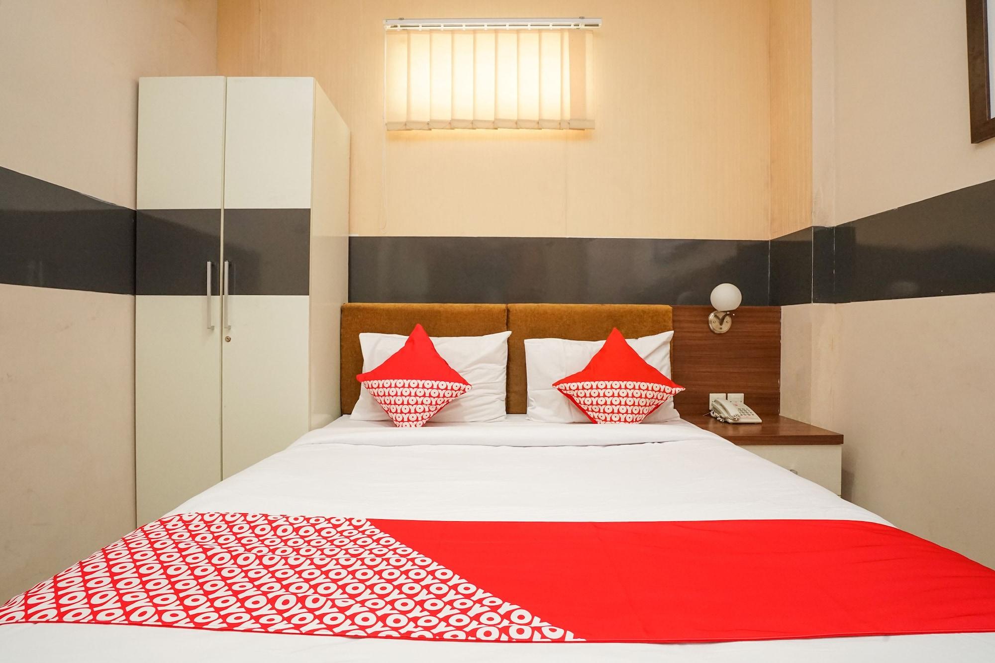 Oyo 450 Semampir Residence Surabaya Esterno foto