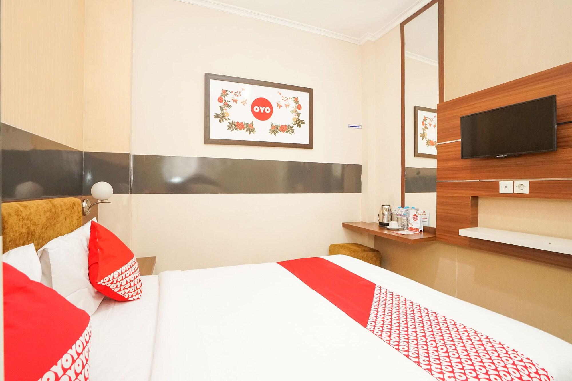 Oyo 450 Semampir Residence Surabaya Esterno foto