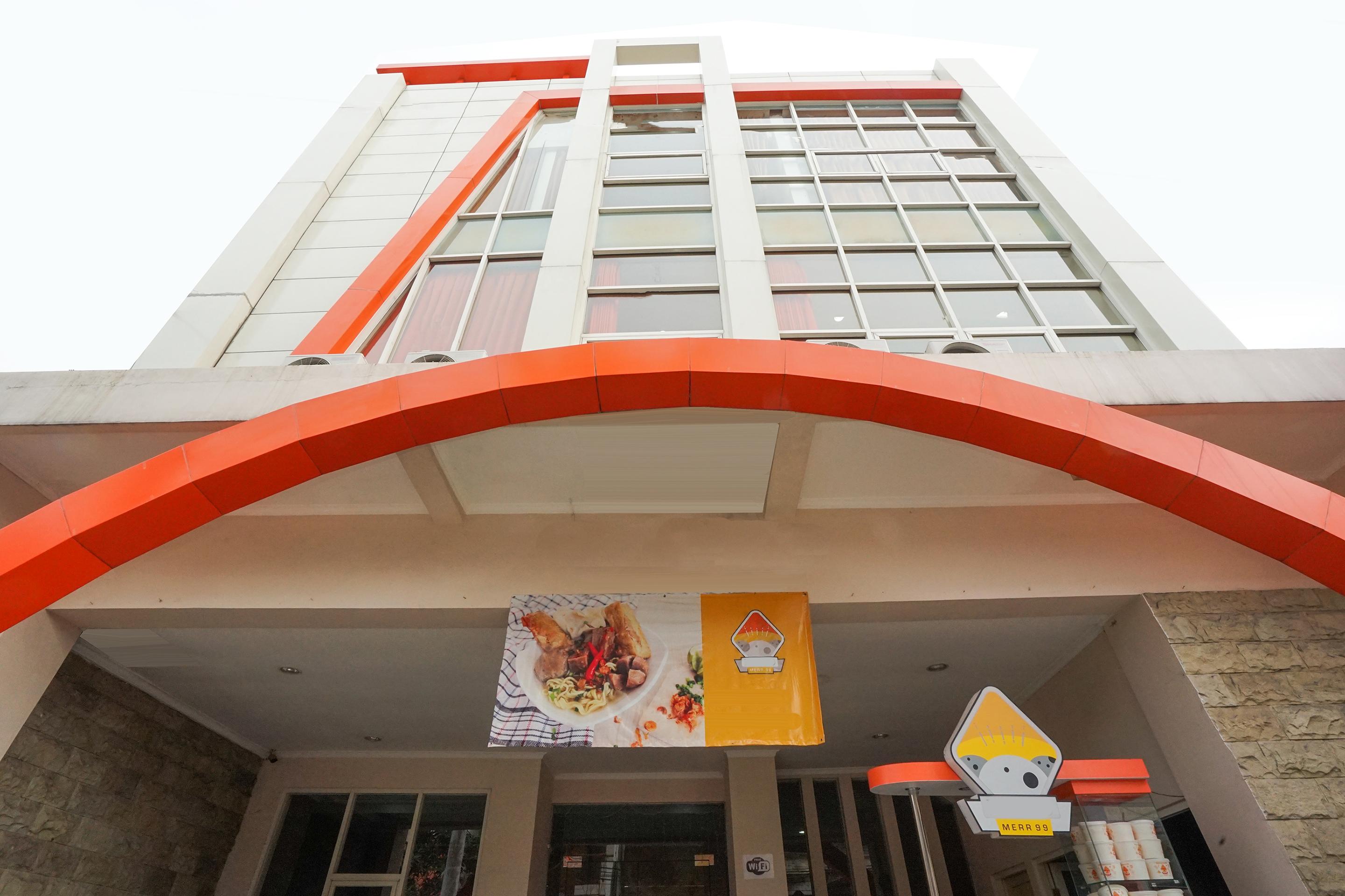 Oyo 450 Semampir Residence Surabaya Esterno foto