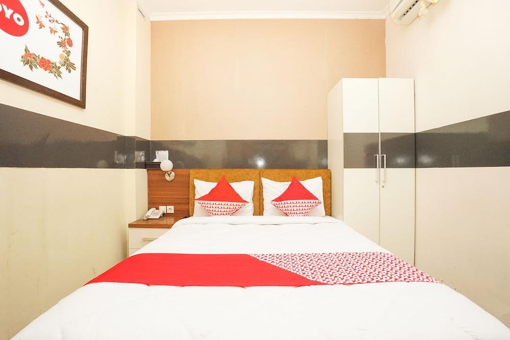 Oyo 450 Semampir Residence Surabaya Esterno foto