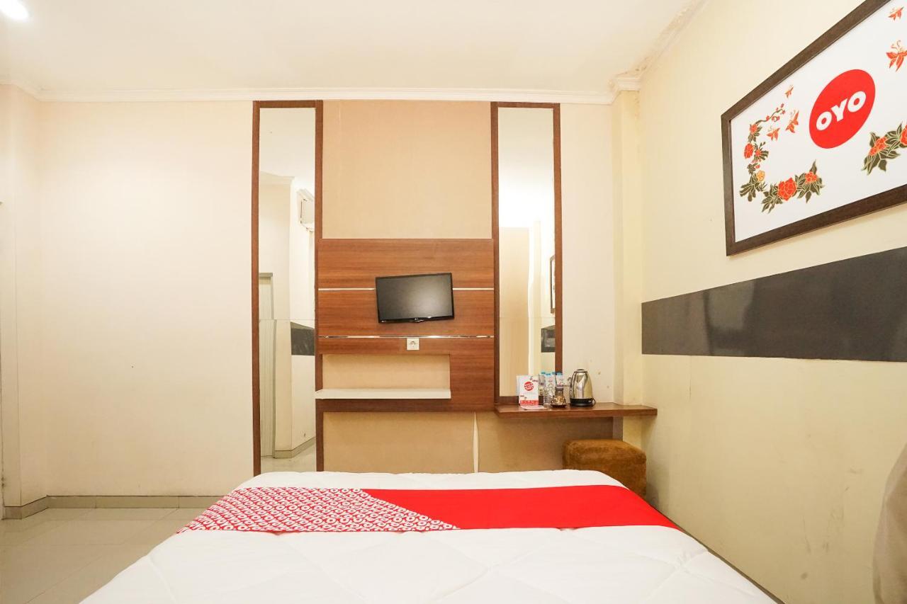 Oyo 450 Semampir Residence Surabaya Esterno foto